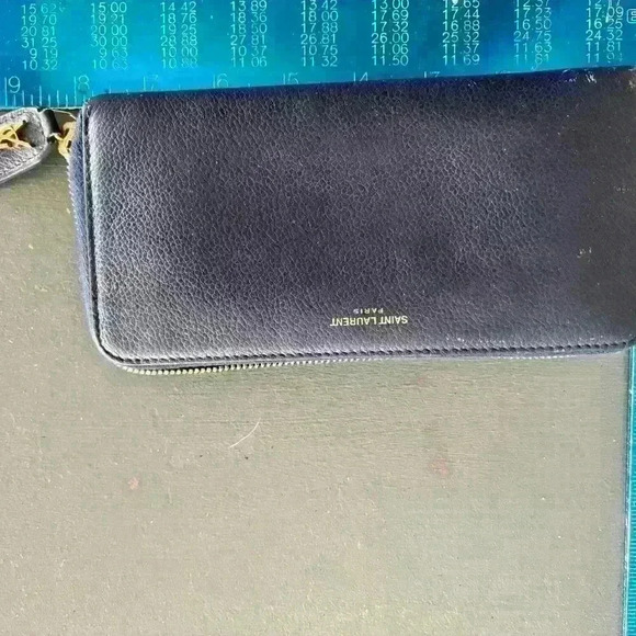 YSL Zippy Leather Long Wallet Navy Blue lovely style and great fall color - Picture 10 of 13